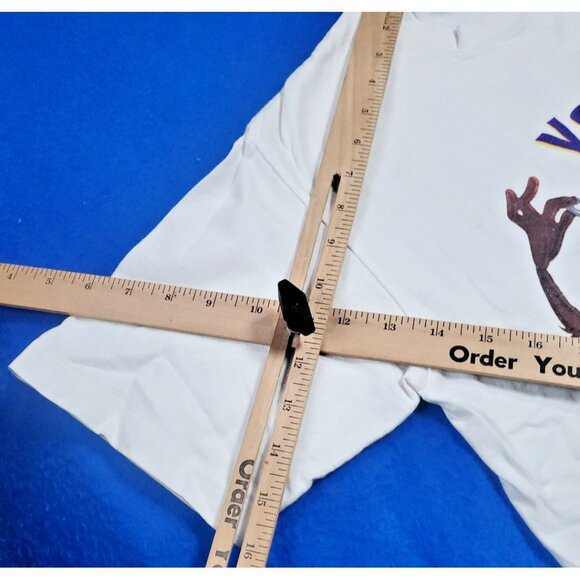 Vintage 90s Warner Bros T-Shirt Men's Size Medium  "Tasmanian She-Devil" - Picture 8 of 12